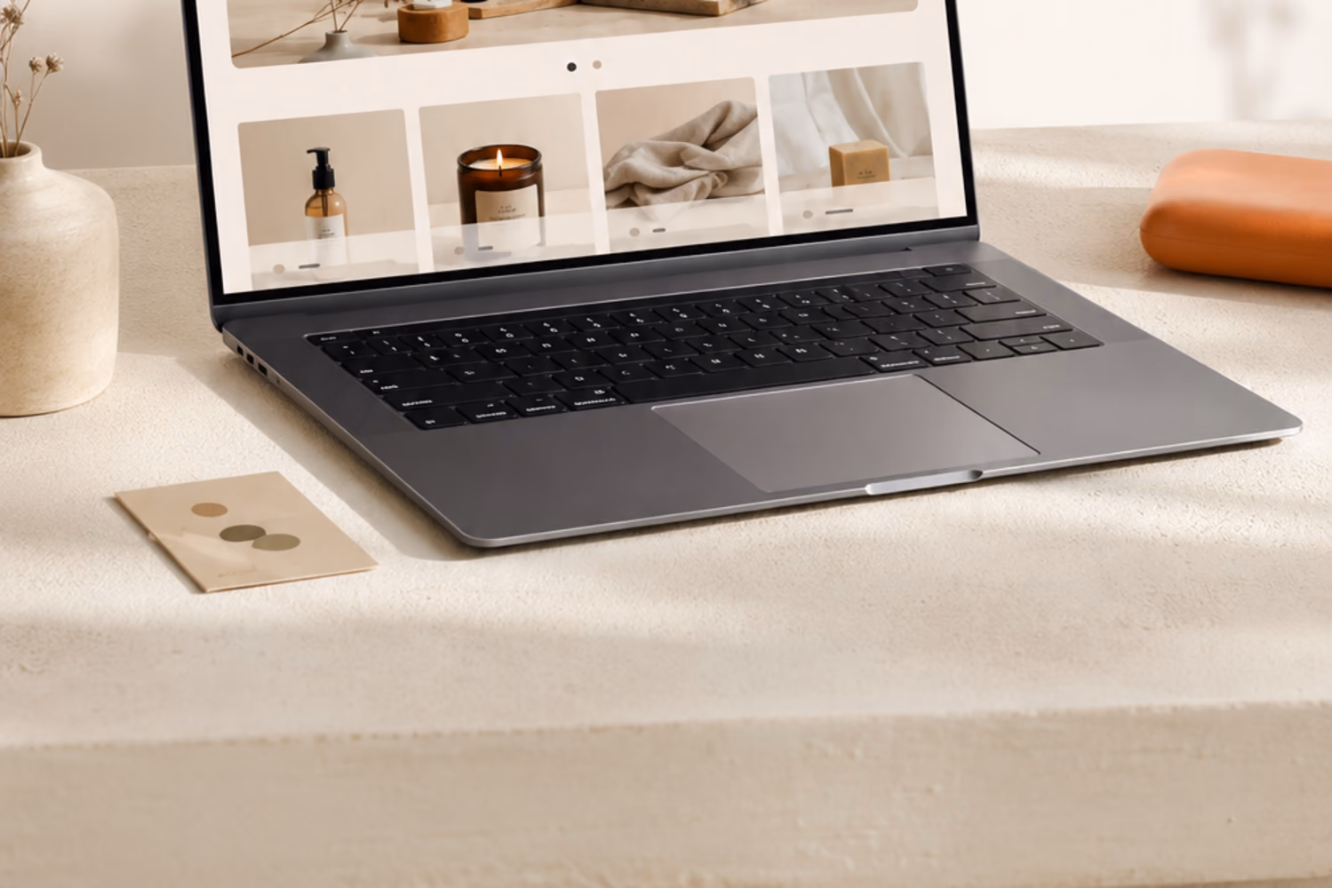 Website managed from a laptop computer